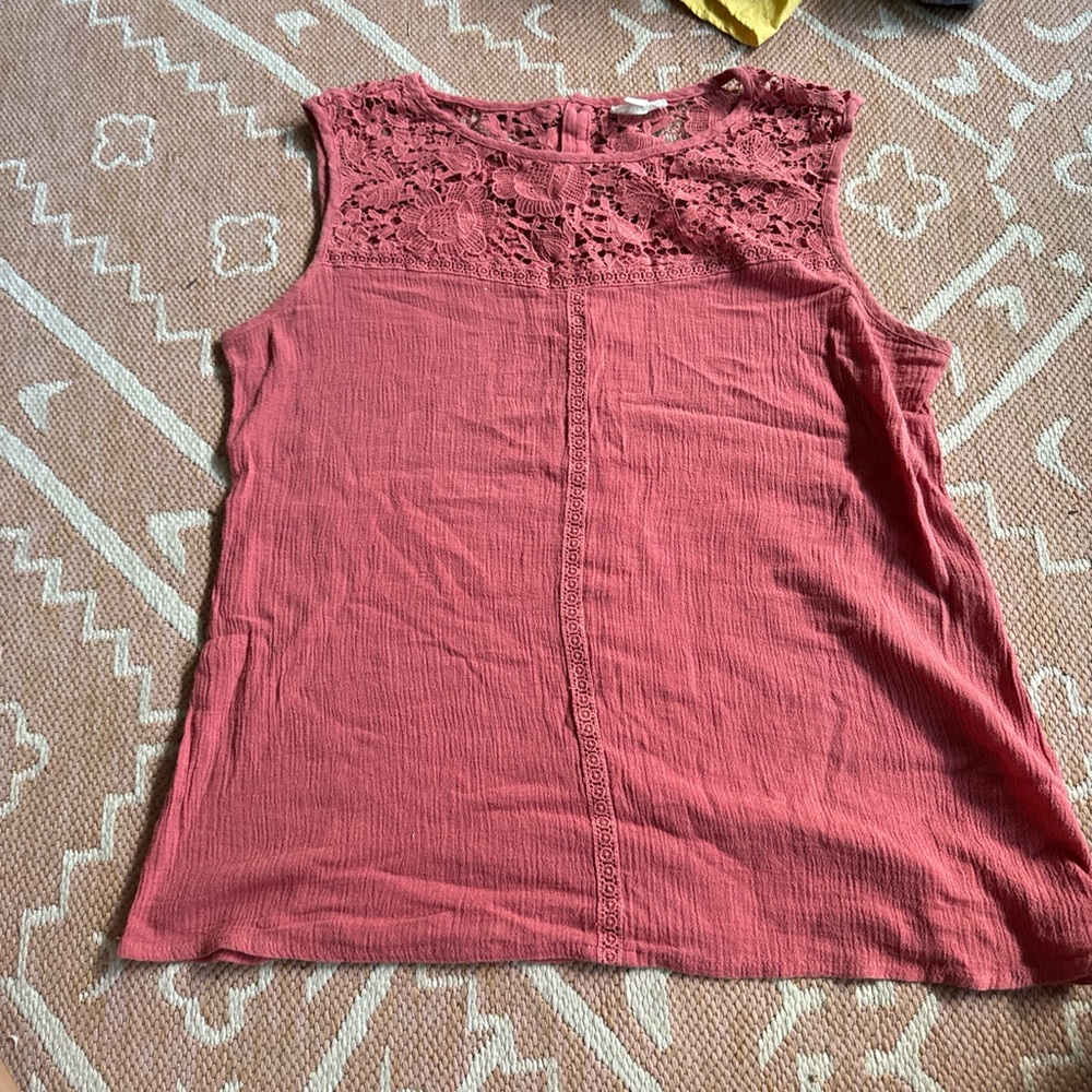 garnet hill top